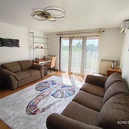 Arka Apartment Крайова Экстерьер фото