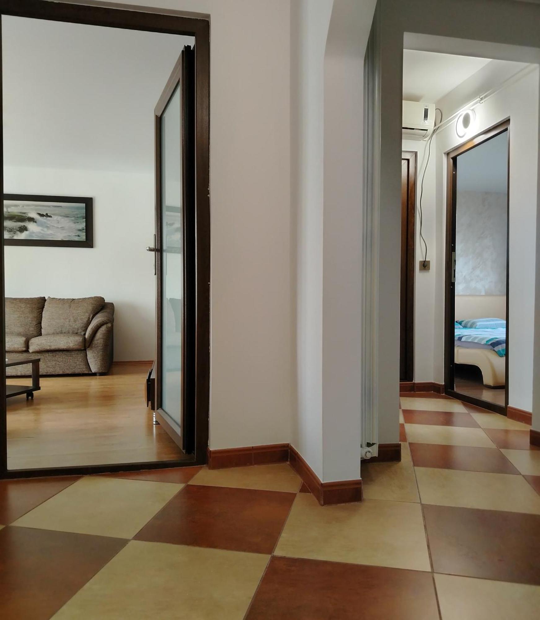 Arka Apartment Крайова Экстерьер фото